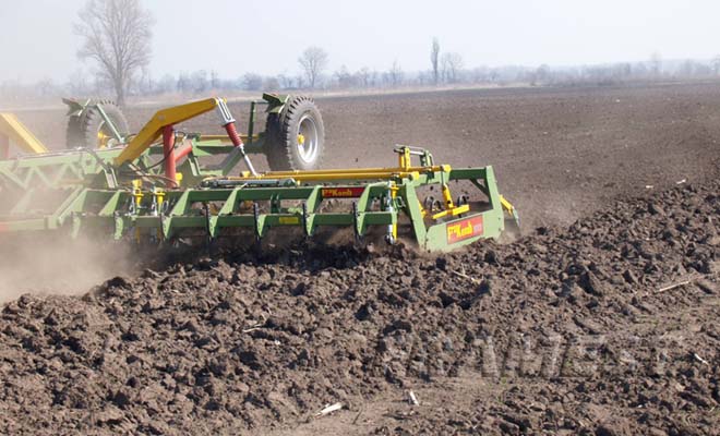 FRAKOMB for seedbed preparation