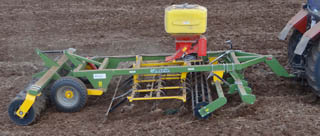 M3100 with water manager (VT) rubber roll and pneumatic seeder unit